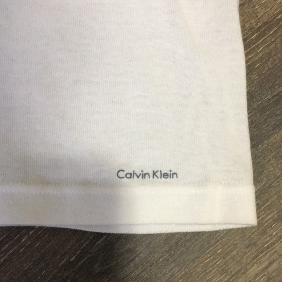 Bundle of Calvin Klein sleep/lounge wear - Picture 11 of 16